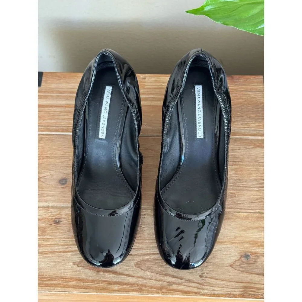 Vera Wang Lavender Ella Black Patent Leather Ballet Toe Wedge Heel Pumps Size 8